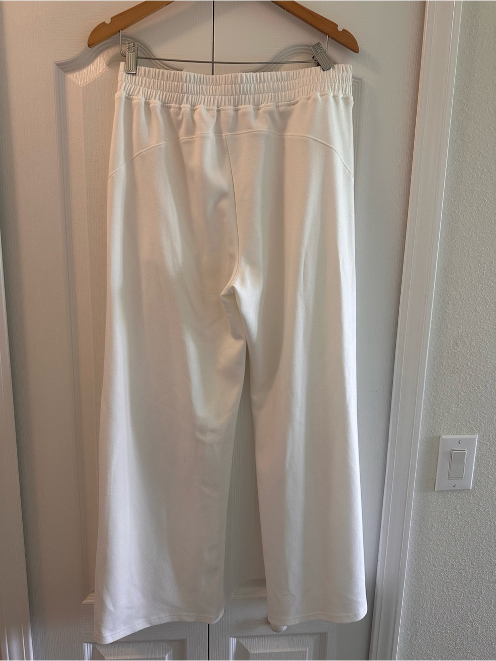 Old Navy White High-Rise Wide Leg Active Pants